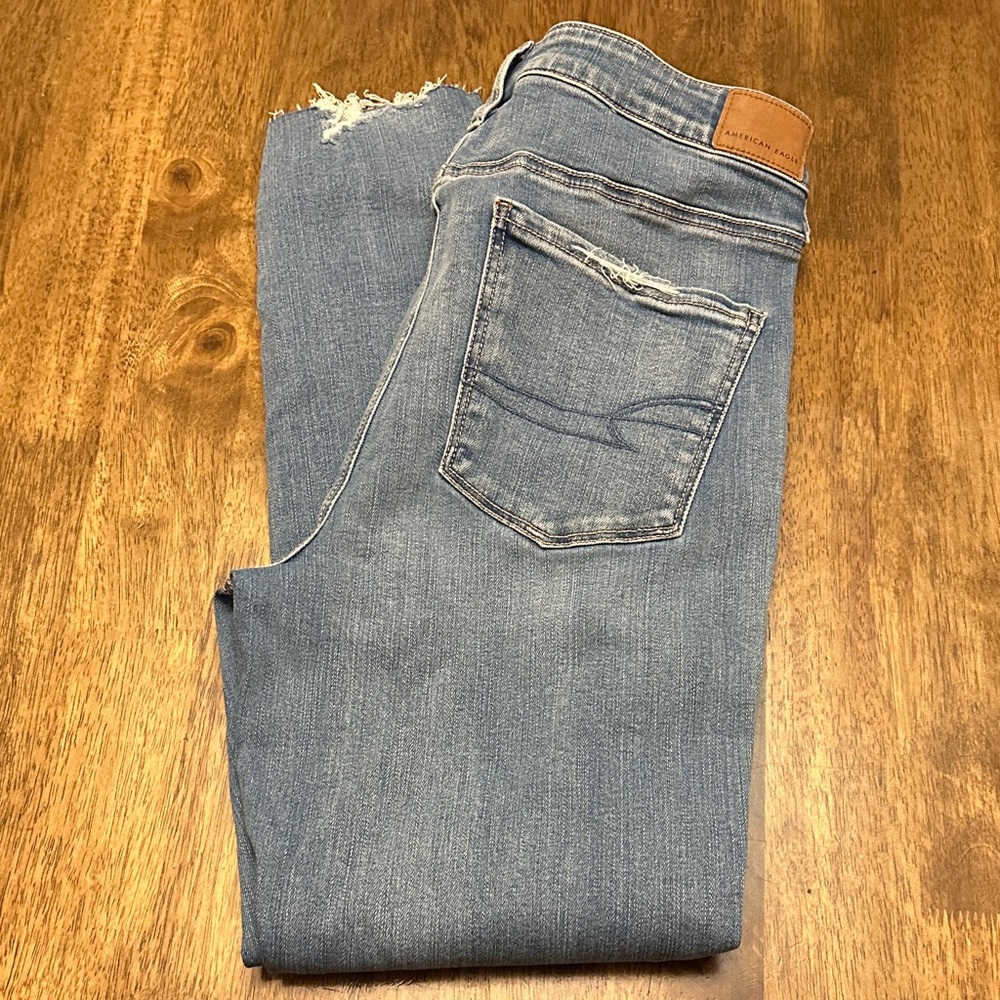 American Eagle Outfitters Ripped Blue Jeans - Picture 8 of 9